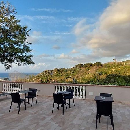 Residenza La Grazia Tropea - Free Parking - Aparthotel Bagian luar foto